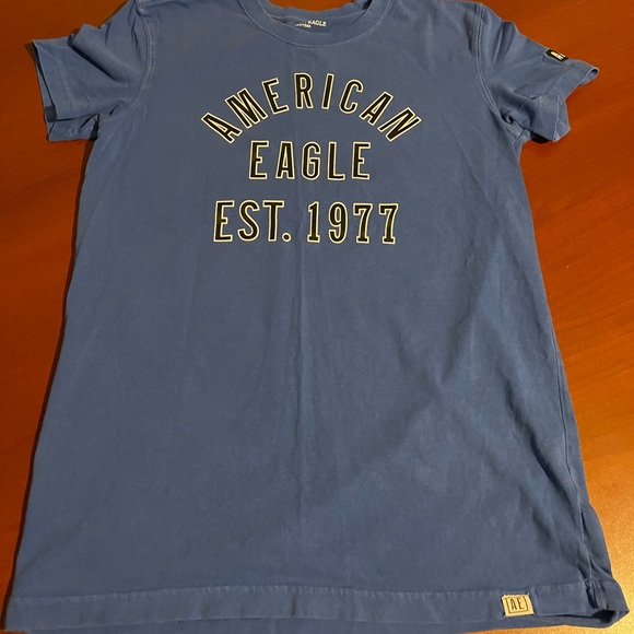 Young mens Sz XS AE tee. - Picture 1 of 1